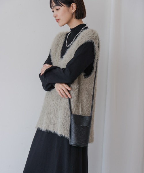 Bou Jeloud（ブージュルード）の「シンプルコンパクトショルダーバッグ（ショルダーバッグ・レディース・アイボリー/ブラック/シルバー・ONESIZE）」の9枚目の写真