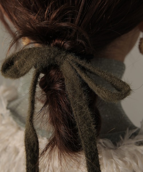 Monocoro toppi（モノコロトッピ）の「ニット スリム リボン ヘアゴム（ヘアゴム・レディース・アイボリー/ブラック/カーキ/ブラウン・フリー）」の17枚目の写真
