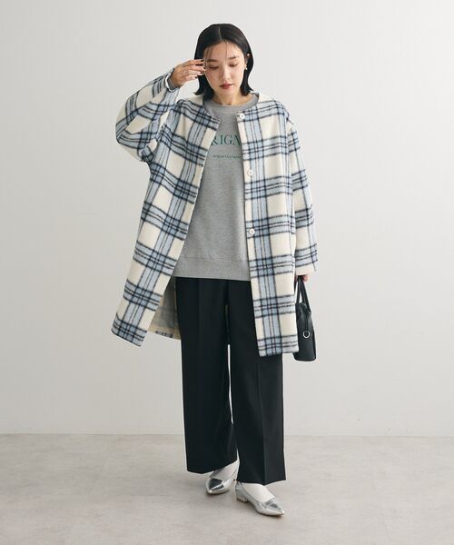 Green　Parks（グリーンパークス）の「あったかきれシル ワイドストレートパンツ（スラックス・レディース・ブラック/グレイッシュベージュ・M/L）」の7枚目の写真
