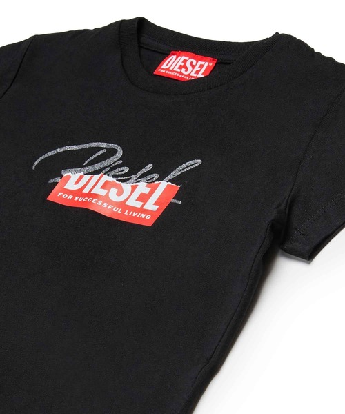 DIESEL KIDS（ディーゼルキッズ）の「DIESEL（ディーゼル）Kids & Junior ブランドロゴ半袖Tシャツカットソー（Tシャツ/カットソー・キッズ・ブラック/ライトピンク/ピンク/ホワイト・4Y/6Y/8Y/10Y/12Y/14Y/16Y）」の6枚目の写真