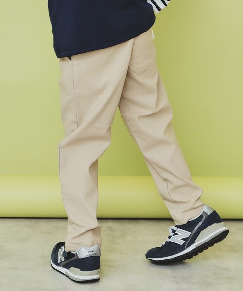 THE SHOP TK （ザ ショップ ティーケー ）の「【100-160】のびーるストレートパンツ/洗濯機OK（その他パンツ・キッズ・ブラック/オリーブ/ナチュラル/ライトグレー/ブラック系1/ネイビー系1・10/11/12/13/14/15 /16）」の4枚目の写真