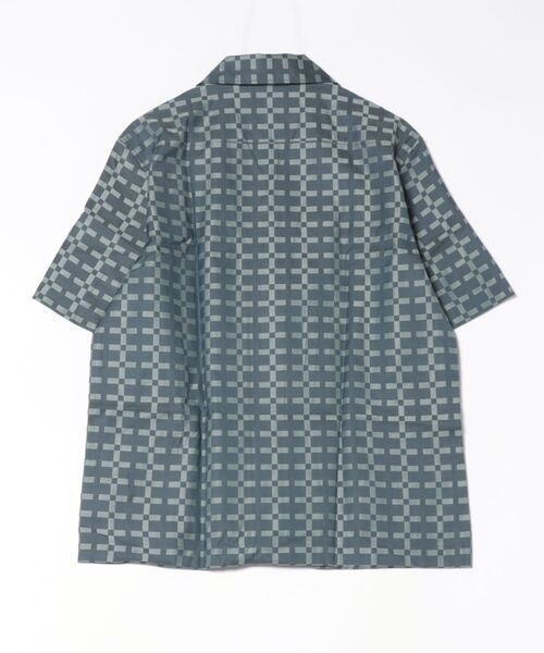 FRED PERRY(フレッドペリー)の「Geometric Revere Collar Shirt/ジオメトリックオープンカラーシャツ(シャツ/ブラウス・メンズ・ブルー・M/L)」の8枚目の写真