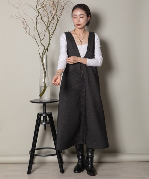 セール】ダイヤ柄キルトの深Vジャンスカ（ジャンパースカート）｜lodie  