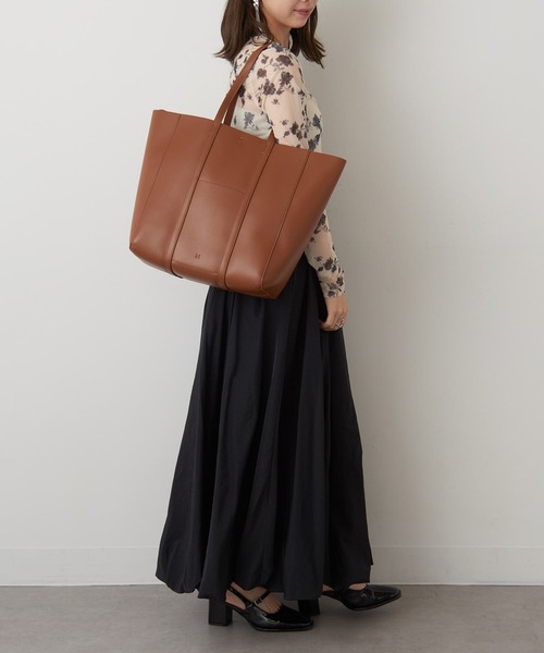 ＆MyuQ（アンドミューク）の「【＆MyuQ】HOLLY トートバッグ A4サイズ収納可能（トートバッグ・レディース・ブラック/キャメル・FREE）」の9枚目の写真