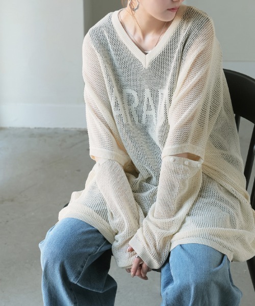 HUG.U(ハグユー)の「半袖 / 長袖 2way ロゴメッシュニット(ニット/セーター・レディース・ブラック/オレンジ/アイボリー/グレー・FREE)」の5枚目の写真