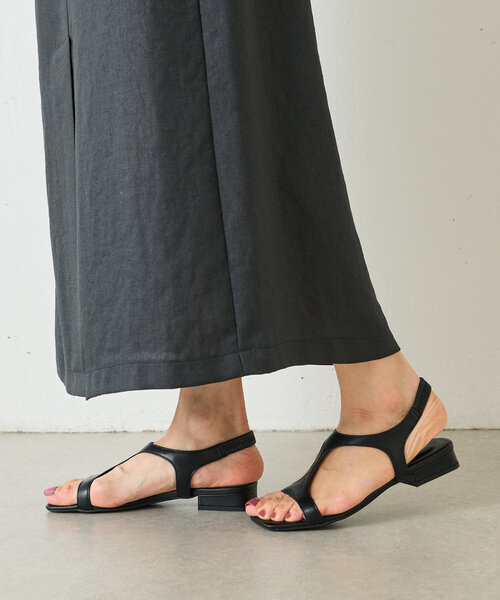 BEARDSLEY（ビアズリー）の「レザーカッティングサンダル（サンダル・レディース・ホワイト/ブラック・22.5cm/23cm/23.5cm/24cm/24.5cm）」の19枚目の写真