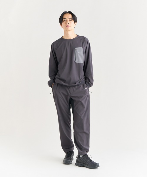 NANGA(ナンガ)の「HYBRID FLEX L/S TOPS/ハイブリッドフレックスロングスリーブトップス(Tシャツ/カットソー・メンズ・グレー/ネイビー/ベージュ/ブラック・S/M/L/XL)」の9枚目の写真