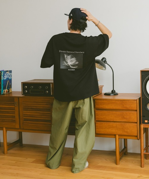 RAGEBLUE（レイジブルー）の「フラワーフォトプリント/オーバーサイズポンチTシャツ（Tシャツ/カットソー・メンズ・ブラック/ライトグレー/ホワイト/ライトブルー/ダークグリーン・SMALL/LARGE/MEDIUM）」の6枚目の写真