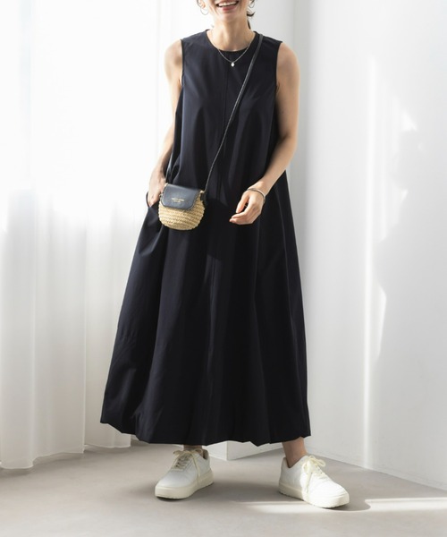 UNDOVE(アンドゥーブ)の「〈UNDOVE〉【はっ水/ストレッチ/UV対策/防シワ/接触冷感/アウトドア/普段着/水際アイテム/レジャー】はっ水バルーンワンピース(ワンピース・レディース・パープル/ブラック・X-LARGE/LARGE/MEDIUM/SMALL)」の1枚目の写真