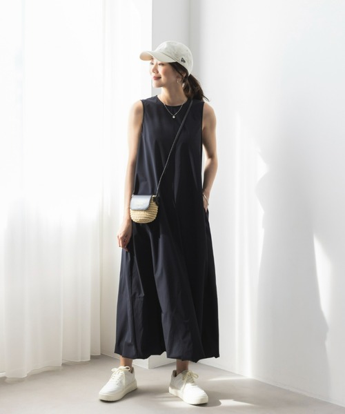 UNDOVE(アンドゥーブ)の「〈UNDOVE〉【はっ水/ストレッチ/UV対策/防シワ/接触冷感/アウトドア/普段着/水際アイテム/レジャー】はっ水バルーンワンピース(ワンピース・レディース・パープル/ブラック・X-LARGE/LARGE/MEDIUM/SMALL)」の9枚目の写真