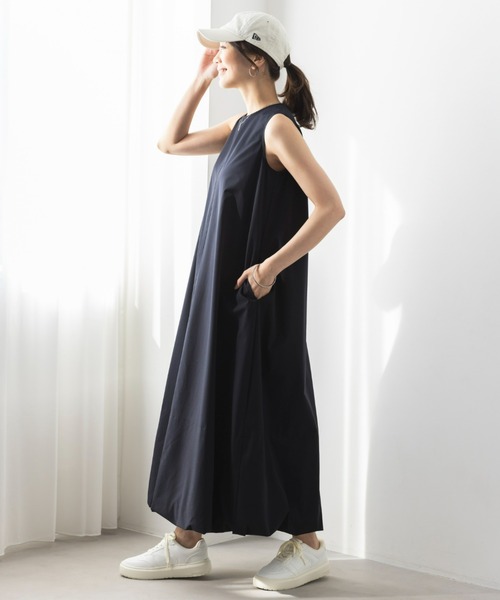 UNDOVE(アンドゥーブ)の「〈UNDOVE〉【はっ水/ストレッチ/UV対策/防シワ/接触冷感/アウトドア/普段着/水際アイテム/レジャー】はっ水バルーンワンピース(ワンピース・レディース・パープル/ブラック・X-LARGE/LARGE/MEDIUM/SMALL)」の15枚目の写真