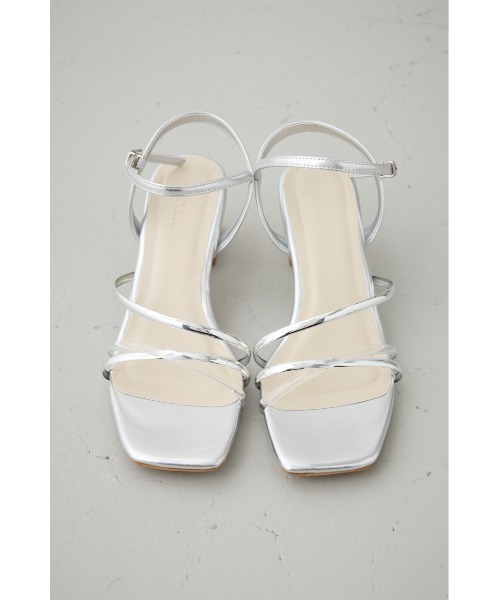 AZUL by moussy(アズールバイマウジー)の「クリアヒールナローストラップサンダル(サンダル・レディース・ブラック/クリア・SMALL/MEDIUM/LARGE)」の10枚目の写真