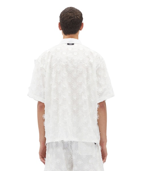 MSGM(エムエスジーエム)の「3D SUNNY マクラメコットンポプリンシャツ(シャツ/ブラウス・メンズ・ブラック/ホワイト・38)」の4枚目の写真