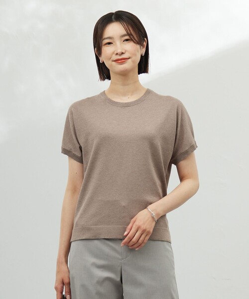 J.PRESS（ジェイプレス）の「【WEB限定カラーあり・洗える】Vis/Peスパーク ラメ ニット（ニット/セーター・レディース・イエロー系/ライトグレー系/ダークブラウン系/ブラウン系/アイボリー系・MEDIUM/LARGE）」の4枚目の写真