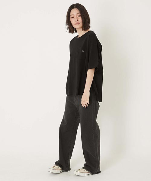 HOLLYWOOD RANCH MARKET(ハリウッドランチマーケット)の「Hエンブロイダリー ラウンドヘムTシャツ ウイメンズ(Tシャツ/カットソー・レディース・ナチュラル/ホワイト/ブラック/ネイビー・ONE SIZE)」の22枚目の写真