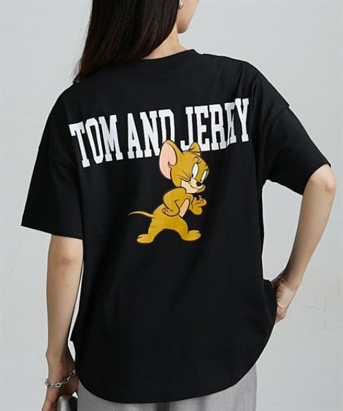 Tom&Jerry(トムアンドジェリー)の「トムとジェリーTシャツ(Tシャツ/カットソー・レディース・ホワイト系/ブラック系/チャコール/ホワイト/ブラック系1/イエロー系1/ホワイト系1・M/L)」の5枚目の写真