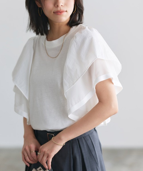 Pierrot(ピエロ)の「ドッキングフリルTシャツ(Tシャツ/カットソー・レディース・オフホワイト/ブラック・M/L)」の3枚目の写真