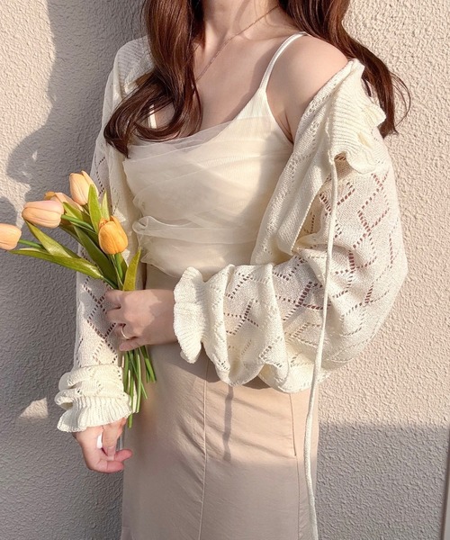 merrylatte（メリーラテ）の「カップ付きレイヤードチュールキャミソール（キャミソール・レディース・ベージュ・MEDIUM）」の2枚目の写真