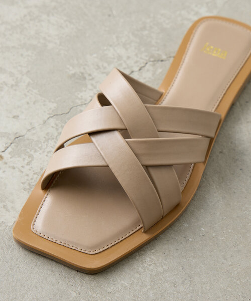 Jena espace merveilleux（ジェナ　エスパスメルヴェイユ）の「クロス編みサンダル（サンダル・レディース・ブラック/ベージュ・MEDIUM/LARGE）」の12枚目の写真