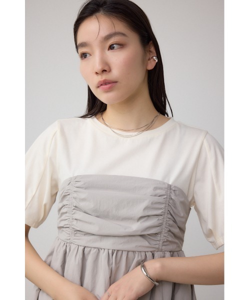 AZUL by moussy(アズールバイマウジー)の「ペプラムバルーントップス(Tシャツ/カットソー・レディース・ライトグリーン/グレー/ブラック・SMALL/MEDIUM)」の3枚目の写真