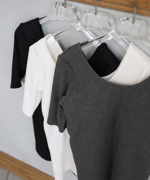 select MOCA(セレクトモカ)の「バックオープンカップ付きハーフスリーブトップス(Tシャツ/カットソー・レディース・オフホワイト/チャコールグレー/ブラック・FREE/SMALL/LARGE)」の6枚目の写真