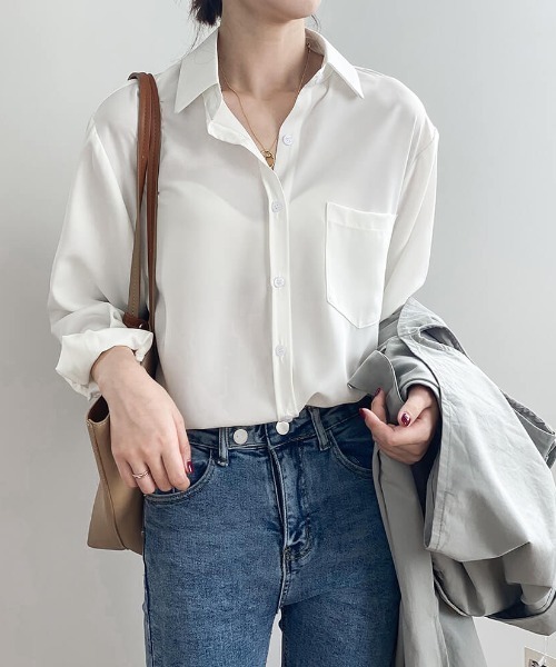Forcement(フォースメント)の「胸ポケットあり上品長袖シャツブラウス(シャツ/ブラウス・レディース・ホワイト/ブラック/ブルー・FREE)」の8枚目の写真