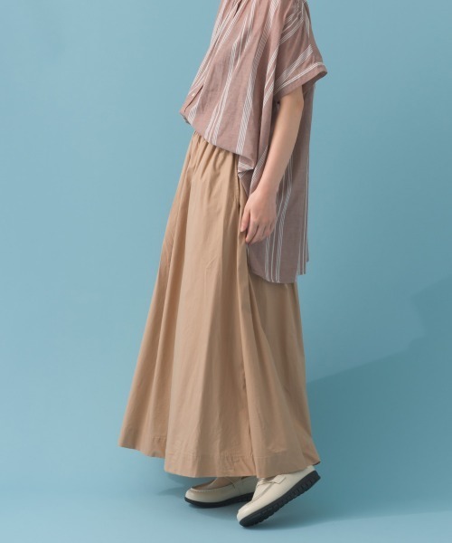 OMNES（オムネス）の「コットンポプリンギャザースカート（スカート・レディース・ベージュ/ブルー/イエロー/ブラック/モカ・MEDIUM/LARGE）」の17枚目の写真