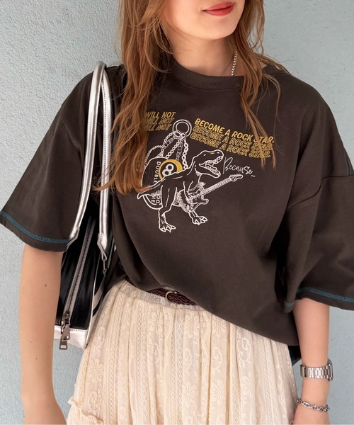 tシャツ 販売開始から大人気!!伝説のロックスターになりたい恐竜刺しゅうBIG TEE レディース 販売開始から大人気!!伝説のロックスターになりたい恐竜刺しゅう