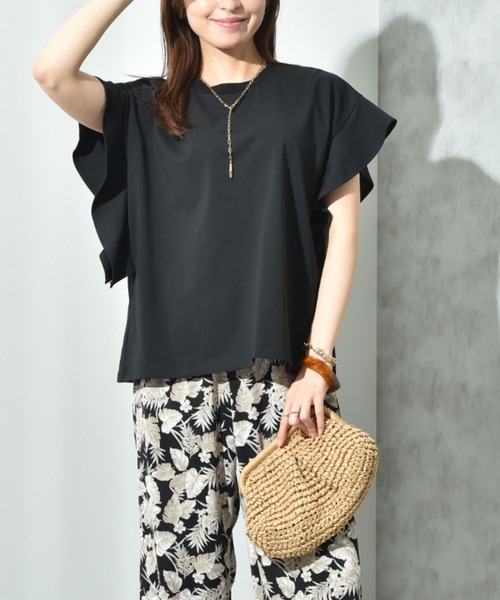 INTERPLANET（インタープラネット）の「度詰め天竺袖フリルプルオーバー（Tシャツ/カットソー・レディース・オフホワイト/ブラック/グレイッシュベージュ・FREE）」の7枚目の写真