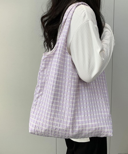 TONE SELECT GOODS（トーンセレクトグッズ）の「Liaa/くしゅくしゅ チェック トートバッグ A18654（トートバッグ・レディース・オレンジ/パープル/ピンク/ブラック・FREE）」の2枚目の写真