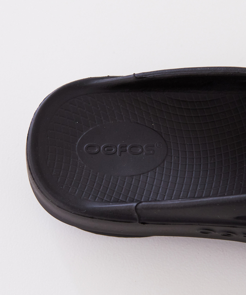 qualite（カリテ）の「【OOFOS/ウーフォス】O Original / リカバリーサンダル（パンプス・レディース・ダークグリーン/グレイッシュベージュ/ブラック・36/37/38）」の19枚目の写真