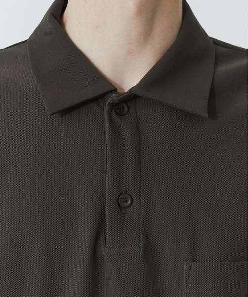 PUBLIC TOKYO(パブリックトウキョウ)の「Air tool リラックスコードポロ /ウォッシャブル/夏服/ストレッチ/伸縮性/通気性/防シワ性/UVカット/セットアップ(ポロシャツ・メンズ・ブラック/カーキ/ダークグレー・1/2)」の10枚目の写真