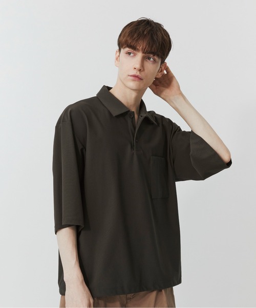 PUBLIC TOKYO(パブリックトウキョウ)の「Air tool リラックスコードポロ /ウォッシャブル/夏服/ストレッチ/伸縮性/通気性/防シワ性/UVカット/セットアップ(ポロシャツ・メンズ・ブラック/カーキ/ダークグレー・1/2)」の12枚目の写真