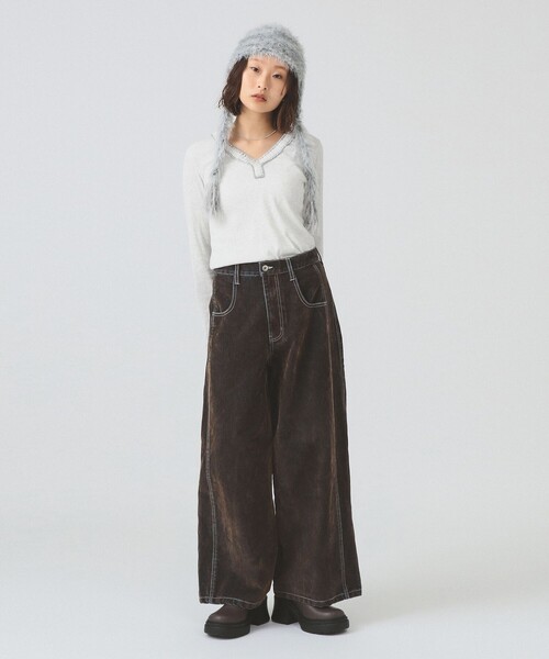 Ray BEAMS(レイビームス)の「ギャザー ブレード Vネック トップス(Tシャツ/カットソー・レディース・クリーム/ライトグレー/ブラック・ONE SIZE)」の5枚目の写真