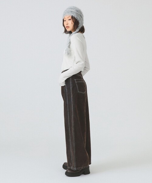 Ray BEAMS(レイビームス)の「ギャザー ブレード Vネック トップス(Tシャツ/カットソー・レディース・クリーム/ライトグレー/ブラック・ONE SIZE)」の6枚目の写真