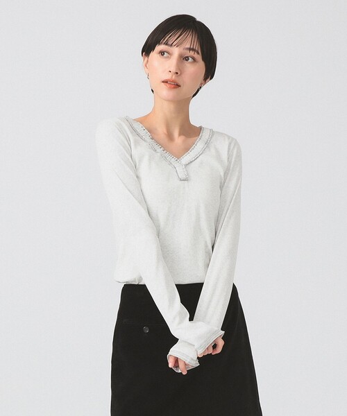 Ray BEAMS(レイビームス)の「ギャザー ブレード Vネック トップス(Tシャツ/カットソー・レディース・クリーム/ライトグレー/ブラック・ONE SIZE)」の14枚目の写真