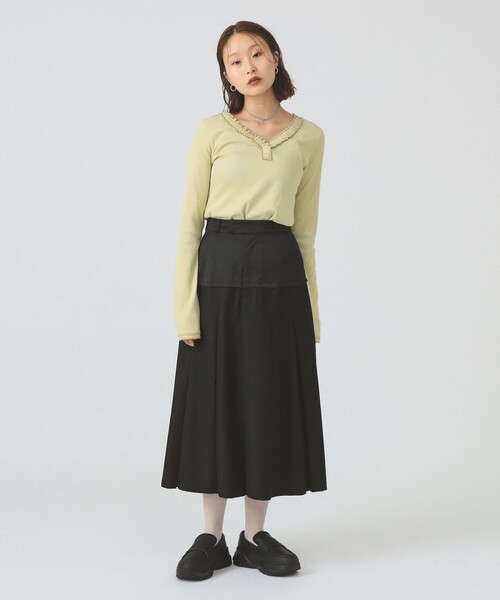 Ray BEAMS(レイビームス)の「ギャザー ブレード Vネック トップス(Tシャツ/カットソー・レディース・クリーム/ライトグレー/ブラック・ONE SIZE)」の19枚目の写真