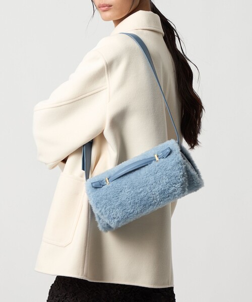 EMMEL REFINES(エメルリファインズ)の「<EMMEL REFINES>EM フラップ ボア ショルダーバッグ(ショルダーバッグ・レディース・ライトブルー/ブラック/ブラウン・FREE)」の3枚目の写真