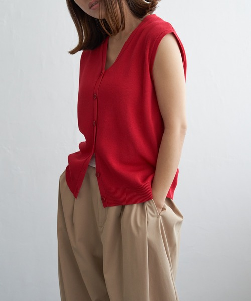notch.（ノッチ）の「Vネックベスト（ベスト・レディース・アイボリー/ブラウン/ブラック/レッド・M）」の7枚目の写真
