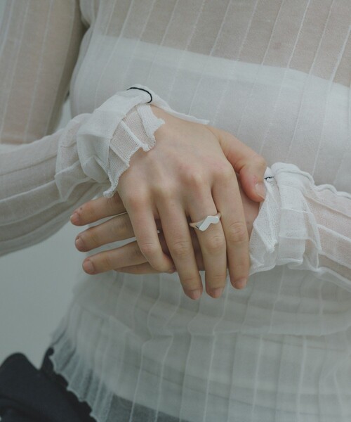 and cloud（アンドクラウド）の「Signet Heart Ring（リング・レディース・ブラック/シルバー・11号/13号/17号/15号）」の10枚目の写真