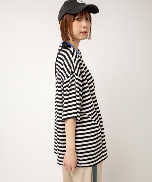 RNA（アールエヌエー）の「M2527 ボーダーBIGポケT（Tシャツ/カットソー・レディース・ブラック×ホワイト/ブラック×ブラック/ホワイト×パープル・MEDIUM）」の9枚目の写真