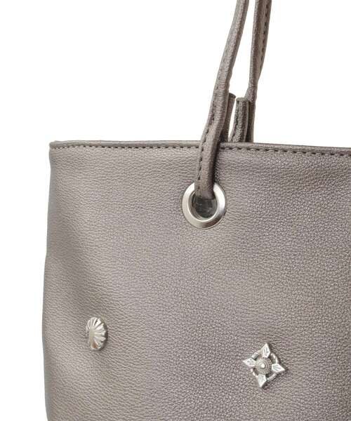 セール】andmikka.スタッズ付A4トートバッグ（トートバッグ）｜Green