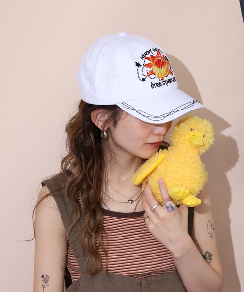 NERDY(ノルディ)の「シンボライズボールキャップ(キャップ・レディース・ホワイト/ブラック・FREE)」の20枚目の写真