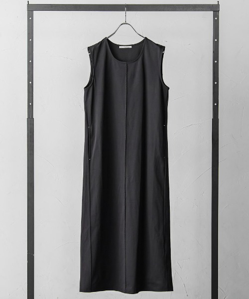 Droite lautreamont（ドロワットロートレアモン）の「【WEB限定】ジャージーピンタックワンピース≪洗濯機で洗える≫（ワンピース・レディース・ベージュ/ブルー/ブラック・M）」の3枚目の写真