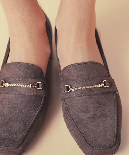 GLACIER lusso（グラシアルッソ）の「ビット付ヒールローファー（パンプス・レディース・チャコール/ブラック・L/S/M/LL）」の13枚目の写真