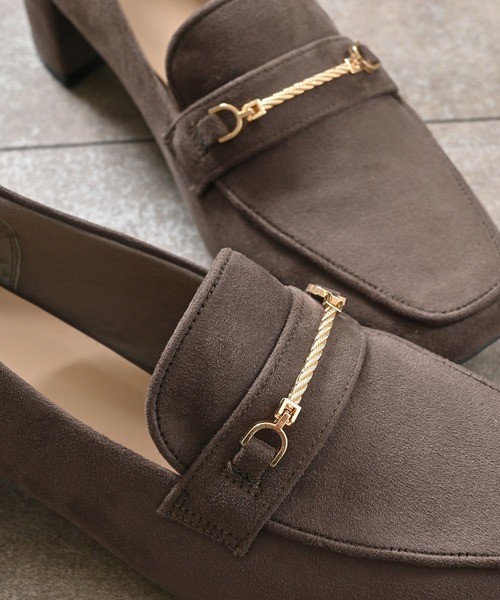 GLACIER lusso（グラシアルッソ）の「ビット付ヒールローファー（パンプス・レディース・チャコール/ブラック・L/S/M/LL）」の19枚目の写真