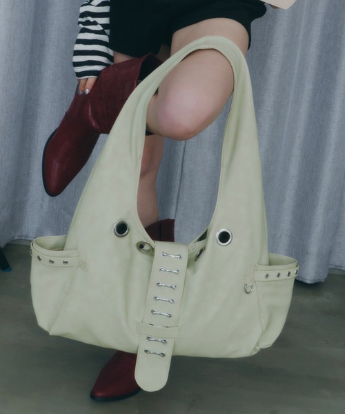 DTYYPE（ドタイプ）の「メタルフックアイレットバッグ（ショルダーバッグ・レディース・グリーン/ブラック/グレー・FREE）」の16枚目の写真