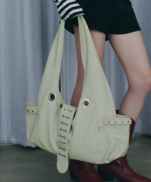 DTYYPE（ドタイプ）の「メタルフックアイレットバッグ（ショルダーバッグ・レディース・グリーン/ブラック/グレー・FREE）」の14枚目の写真