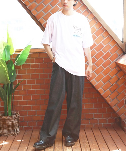 8(eight)(エイト)の「和柄刺繍Tシャツ(富士見桜柄)(Tシャツ/カットソー・メンズ・オフホワイト/ブラック・SMALL/MEDIUM/LARGE)」の6枚目の写真