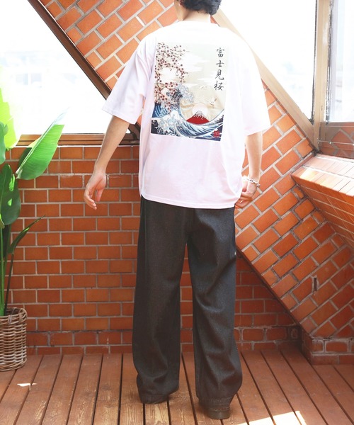 8(eight)(エイト)の「和柄刺繍Tシャツ(富士見桜柄)(Tシャツ/カットソー・メンズ・オフホワイト/ブラック・SMALL/MEDIUM/LARGE)」の12枚目の写真